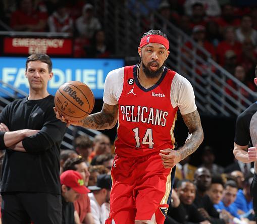 球迷们的目 球迷们的目